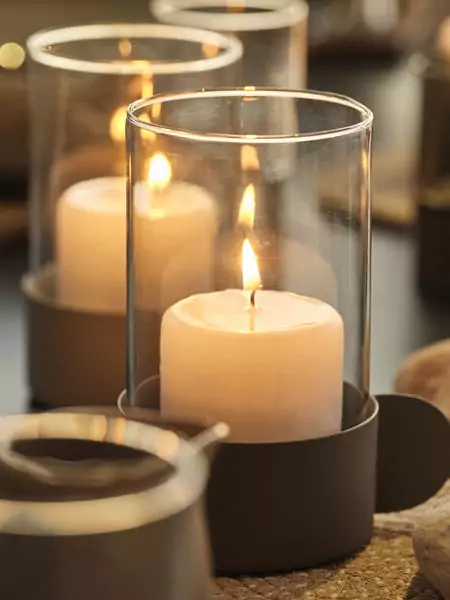 image of-candles-wooden